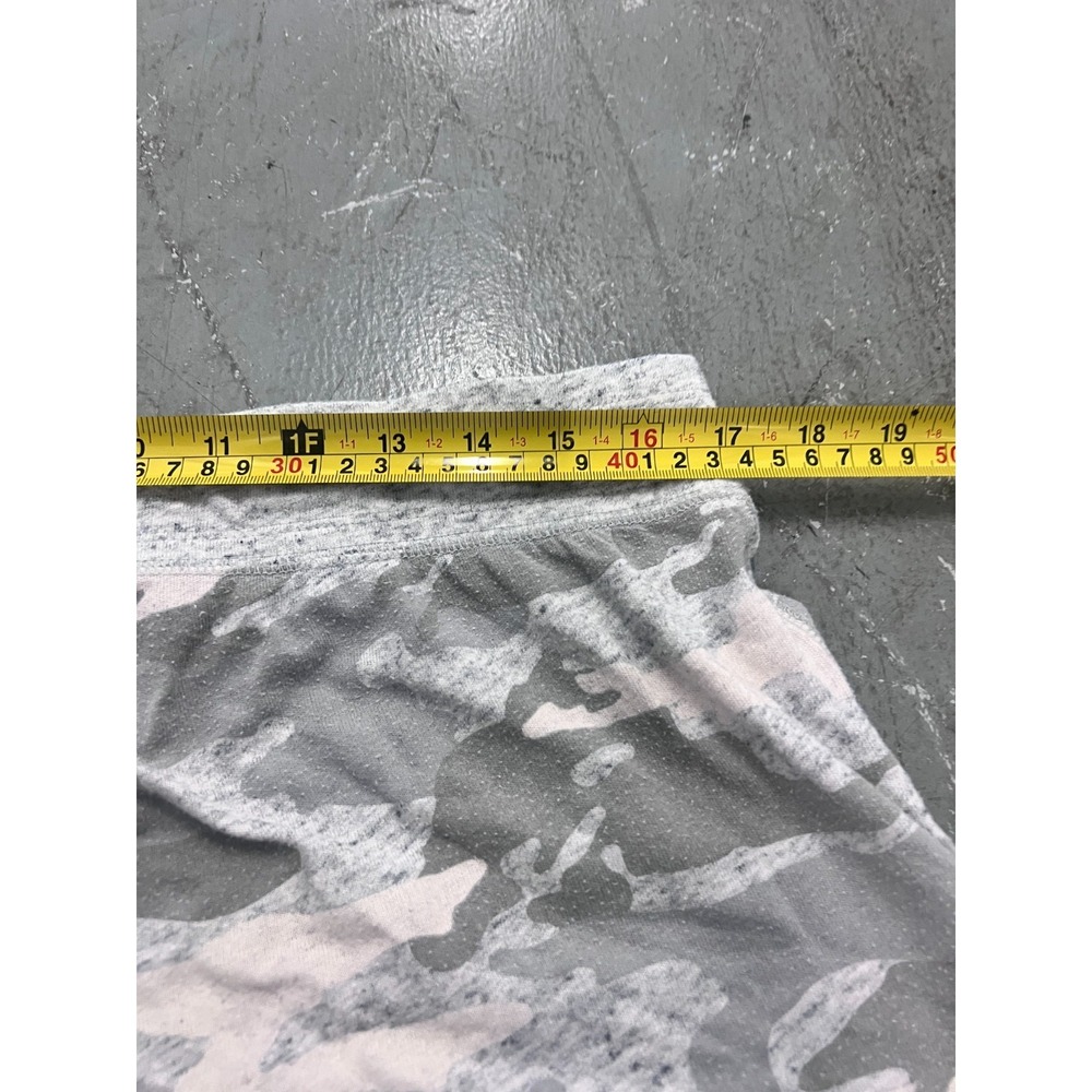 Nike Shorts Womens XL Gray Pink Camo Graphic Logo Pocket Drawstring Gym Workout - Picture 7 of 7